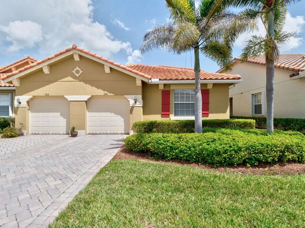 6380 OXFORD Circle, Unit 104D, Vero Beach, FL 32966