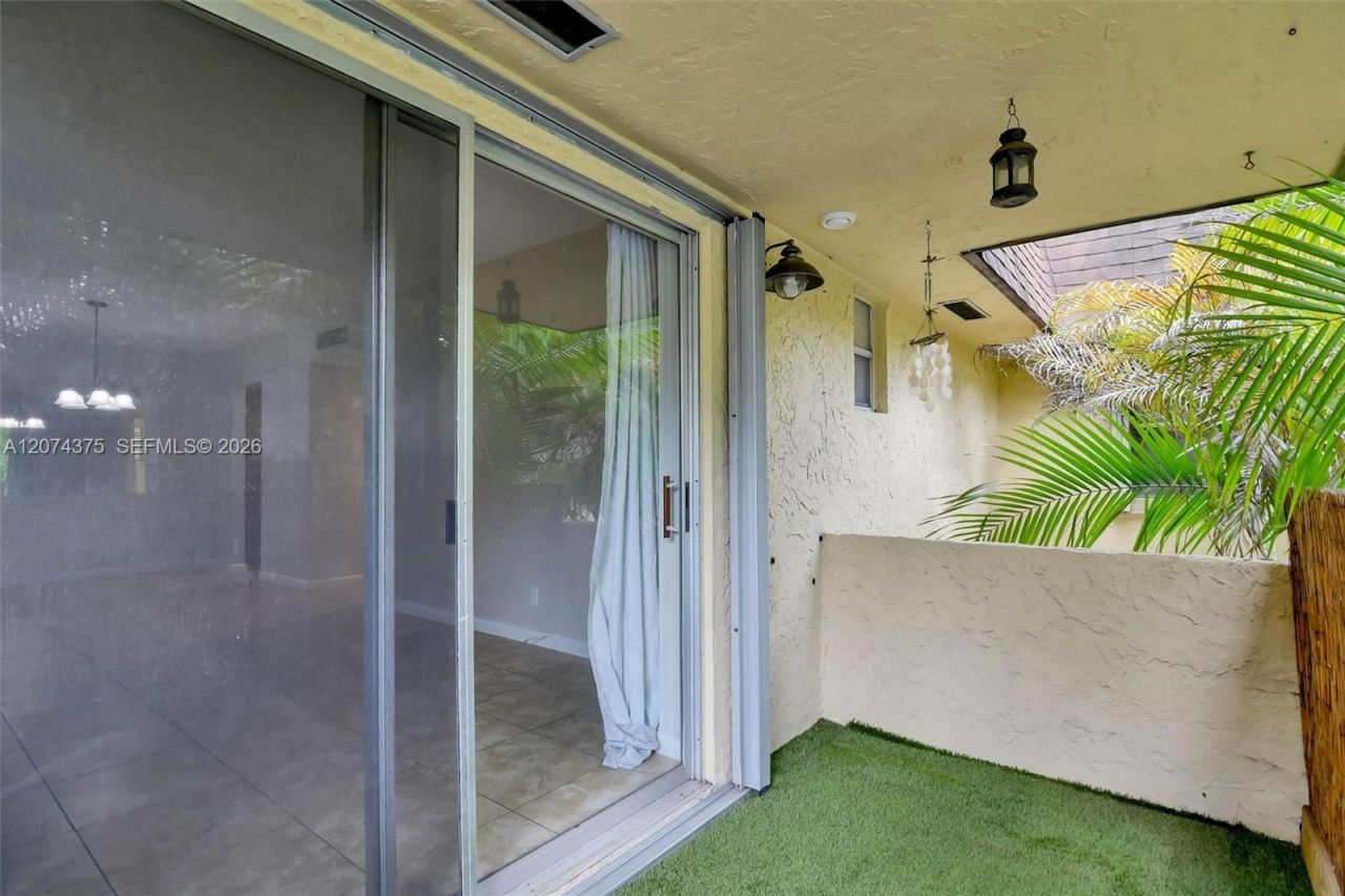 13730 SW 90th Ave, Unit 29, Miami, FL 33176 Photo