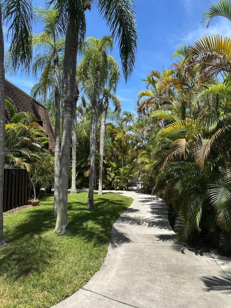 13730 SW 90th Ave, Unit 29, Miami, FL 33176 Photo