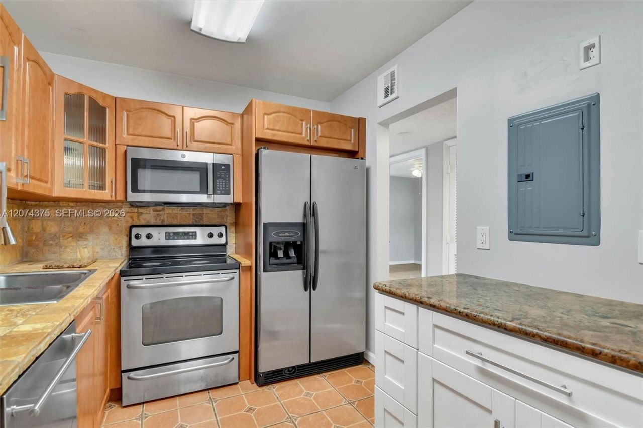 13730 SW 90th Ave, Unit 29, Miami, FL 33176 Photo