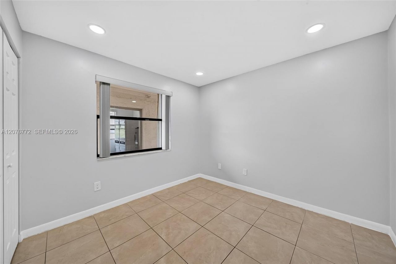 7670 SW 152nd Ave , Unit 1-207, Miami, FL 33193 Photo