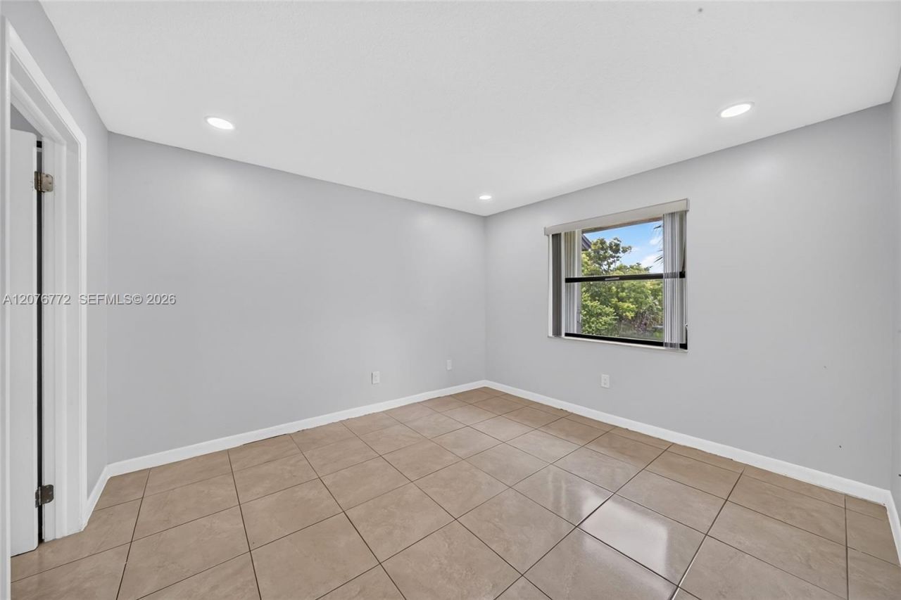 7670 SW 152nd Ave , Unit 1-207, Miami, FL 33193 Photo