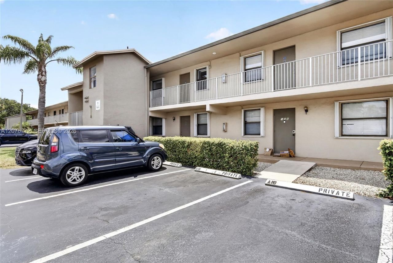 7670 SW 152nd Ave , Unit 1-207, Miami, FL 33193 Photo