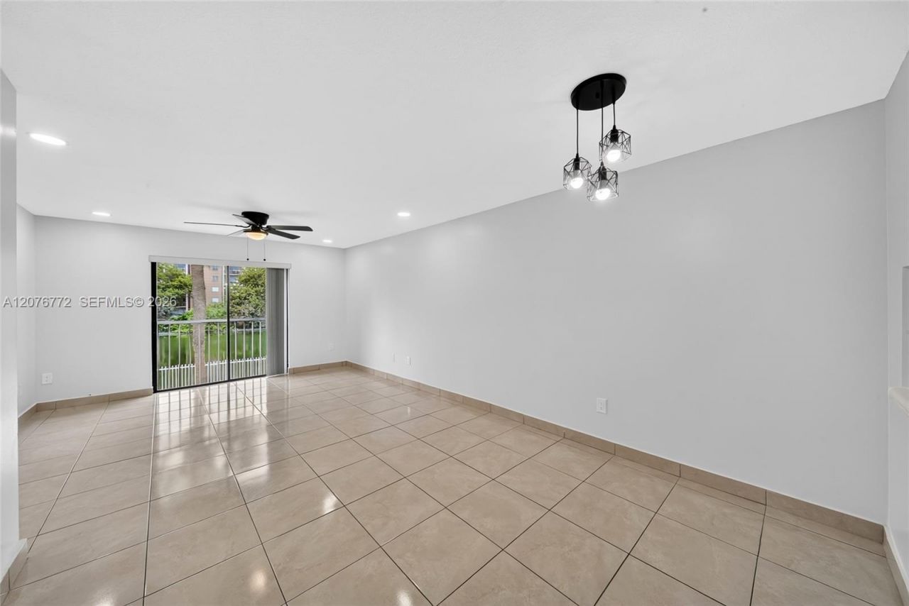7670 SW 152nd Ave , Unit 1-207, Miami, FL 33193 Photo