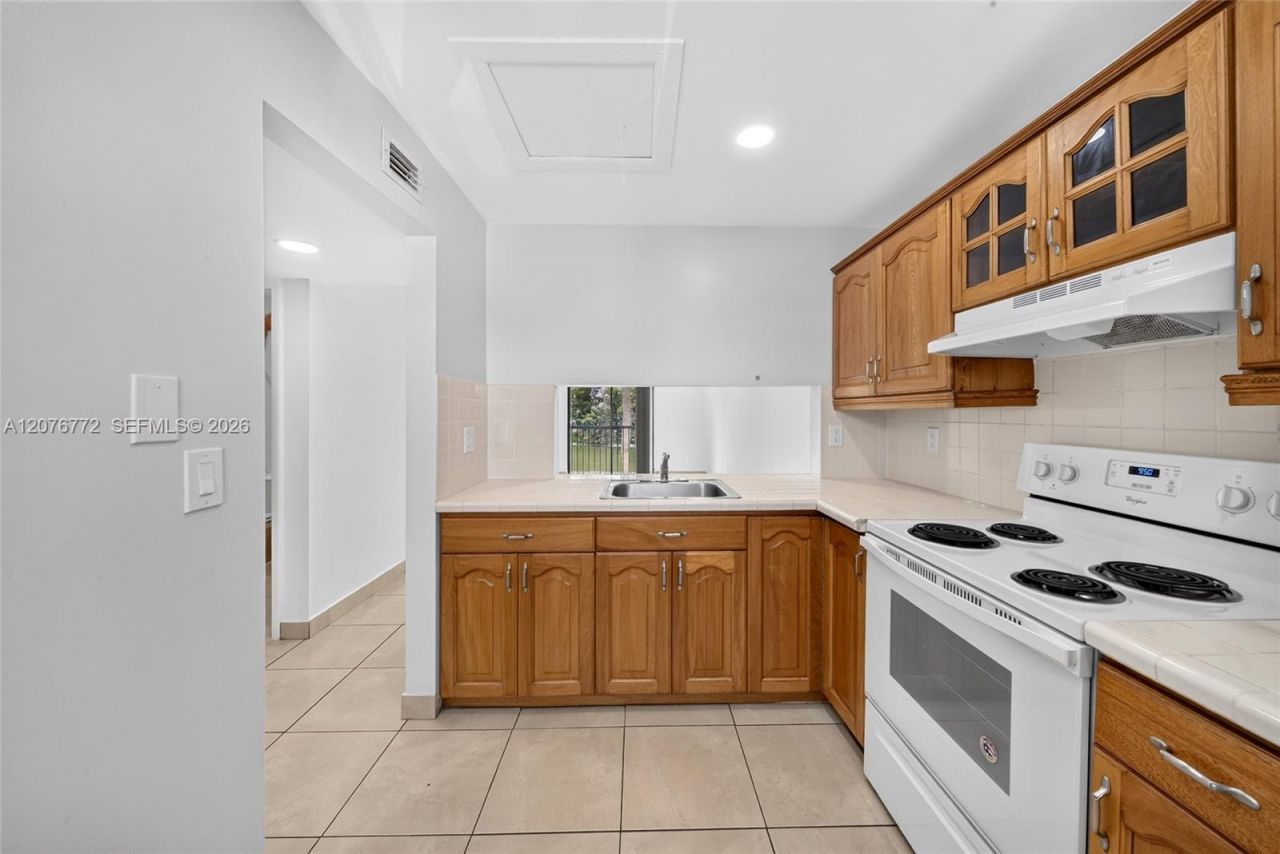 7670 SW 152nd Ave , Unit 1-207, Miami, FL 33193 Photo