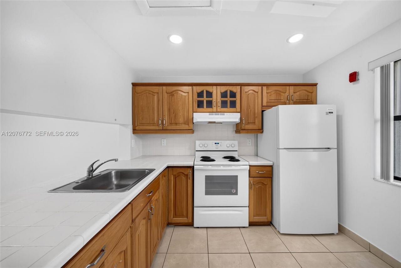 7670 SW 152nd Ave , Unit 1-207, Miami, FL 33193 Photo