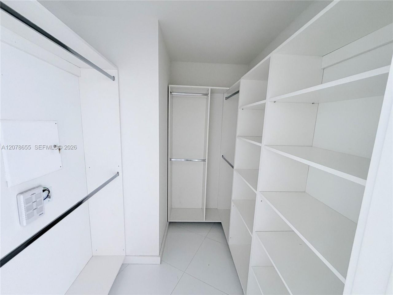 851 NE 1st Ave, Unit 3202, Miami, FL 33132 Photo