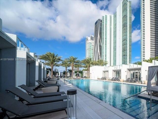 851 NE 1st Ave, Unit 3202, Miami, FL 33132 Photo