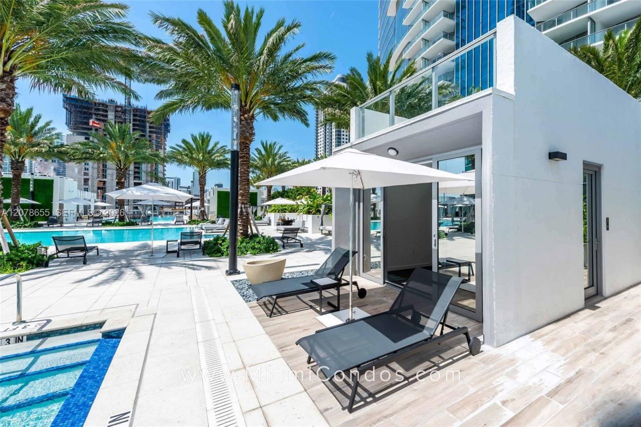 851 NE 1st Ave, Unit 3202, Miami, FL 33132 Photo