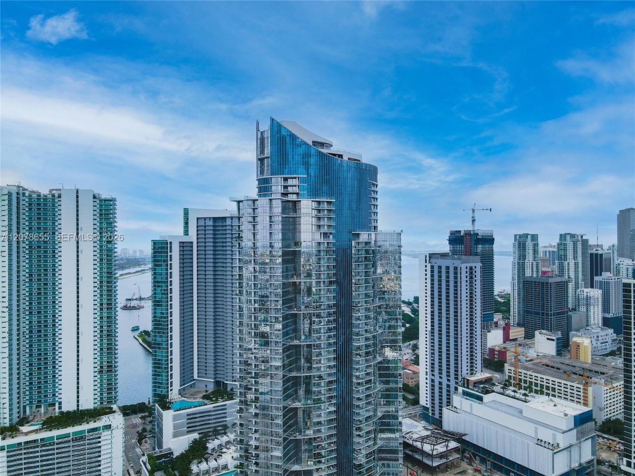 851 NE 1st Ave, Unit 3202, Miami, FL 33132 Photo