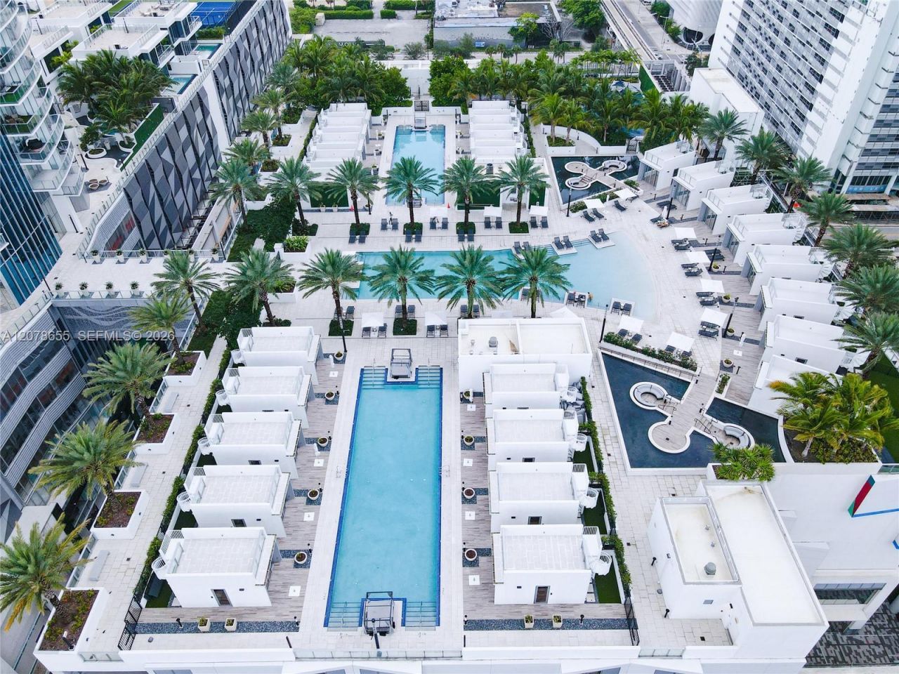 851 NE 1st Ave, Unit 3202, Miami, FL 33132 Photo