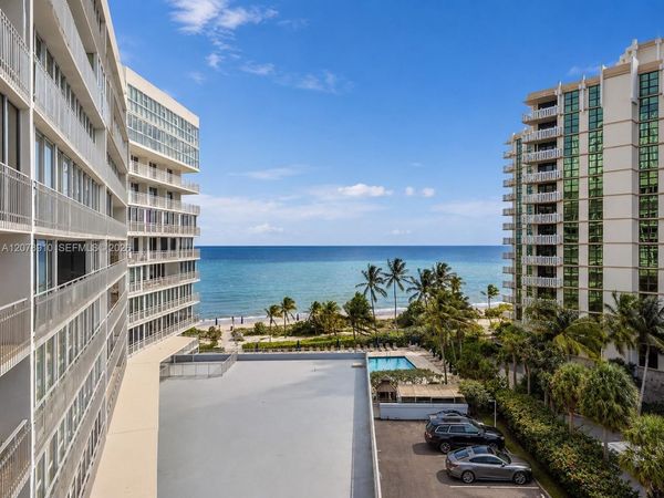600 Grapetree Dr , Unit 7ES, Key Biscayne, FL 33149