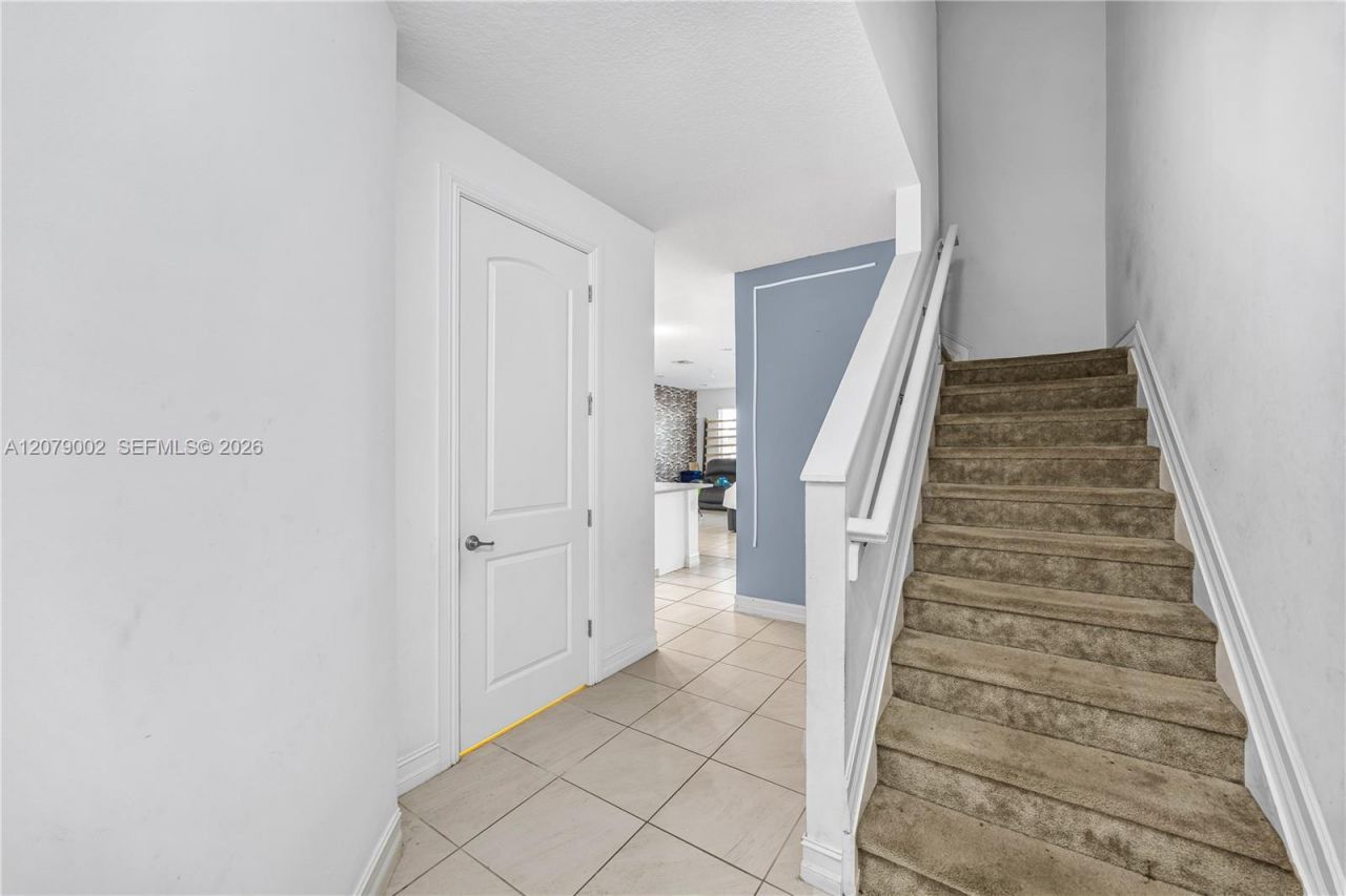 83 Palm Ln , Royal Palm Beach, FL 33411 Photo