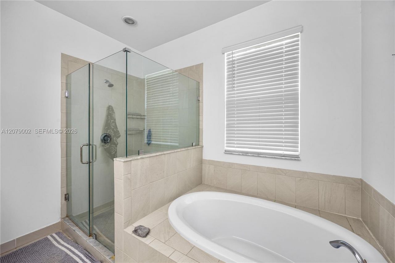 83 Palm Ln , Royal Palm Beach, FL 33411 Photo