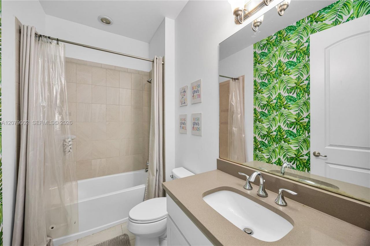 83 Palm Ln , Royal Palm Beach, FL 33411 Photo