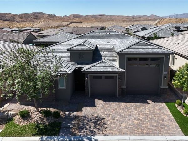 10125 Ferton Lake Avenue , Las Vegas, NV 89178