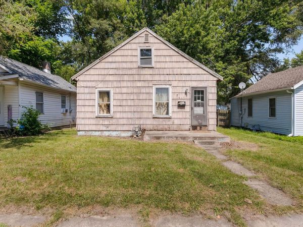1617 E Bowman Street, South Bend, IN 46613