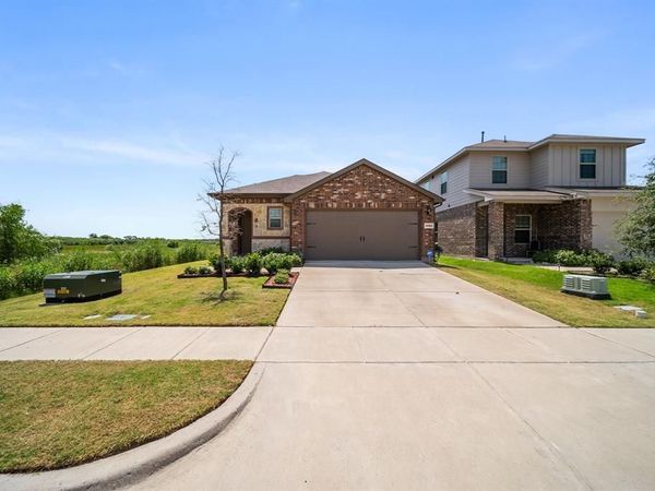 1501 Dilley Lane, Forney, TX 75126