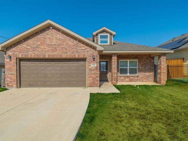 2016 Langston Street, Fort Worth, TX 76105