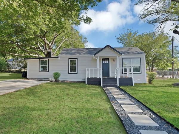5500 Dartmouth Avenue, River Oaks, TX 76114