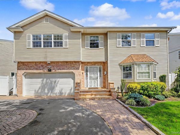 2455 7th Avenue , East Meadow, NY 11554