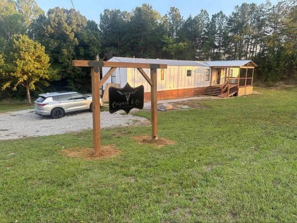 454 PIKE Ave, Phil Campbell, AL 35581