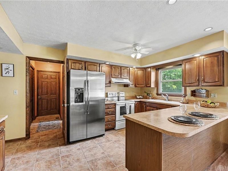 2390 Rockingham Drive, Troy, OH 45373 Photo 13