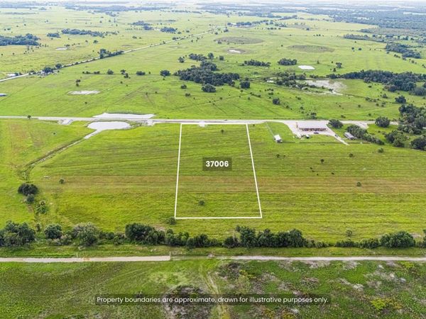 37006 KVILLE ROAD , MYAKKA CITY, FL 34251