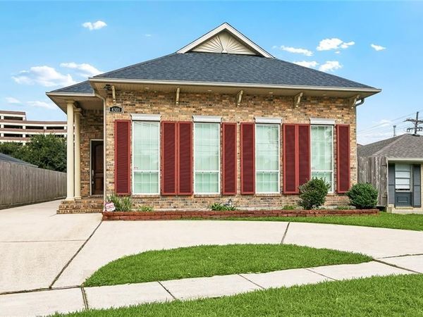 4308 LAKE VILLA Drive , Metairie, LA 70002
