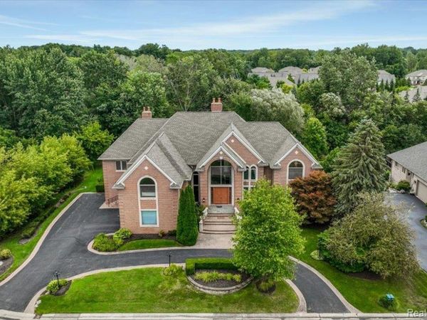 3543 Cedar Brook Drive , Rochester Hills, Mi 48309