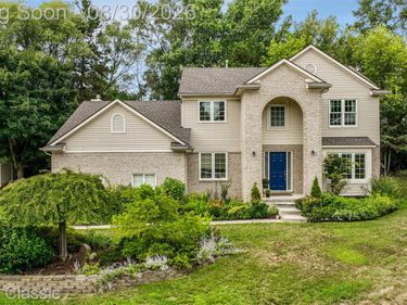 20756 Hannah Court, Novi, Mi 48375