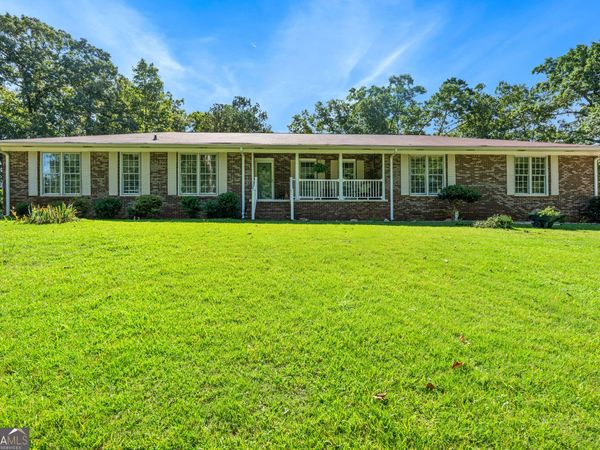 5023 Veterans Memorial Parkway, Lanett, AL 36863