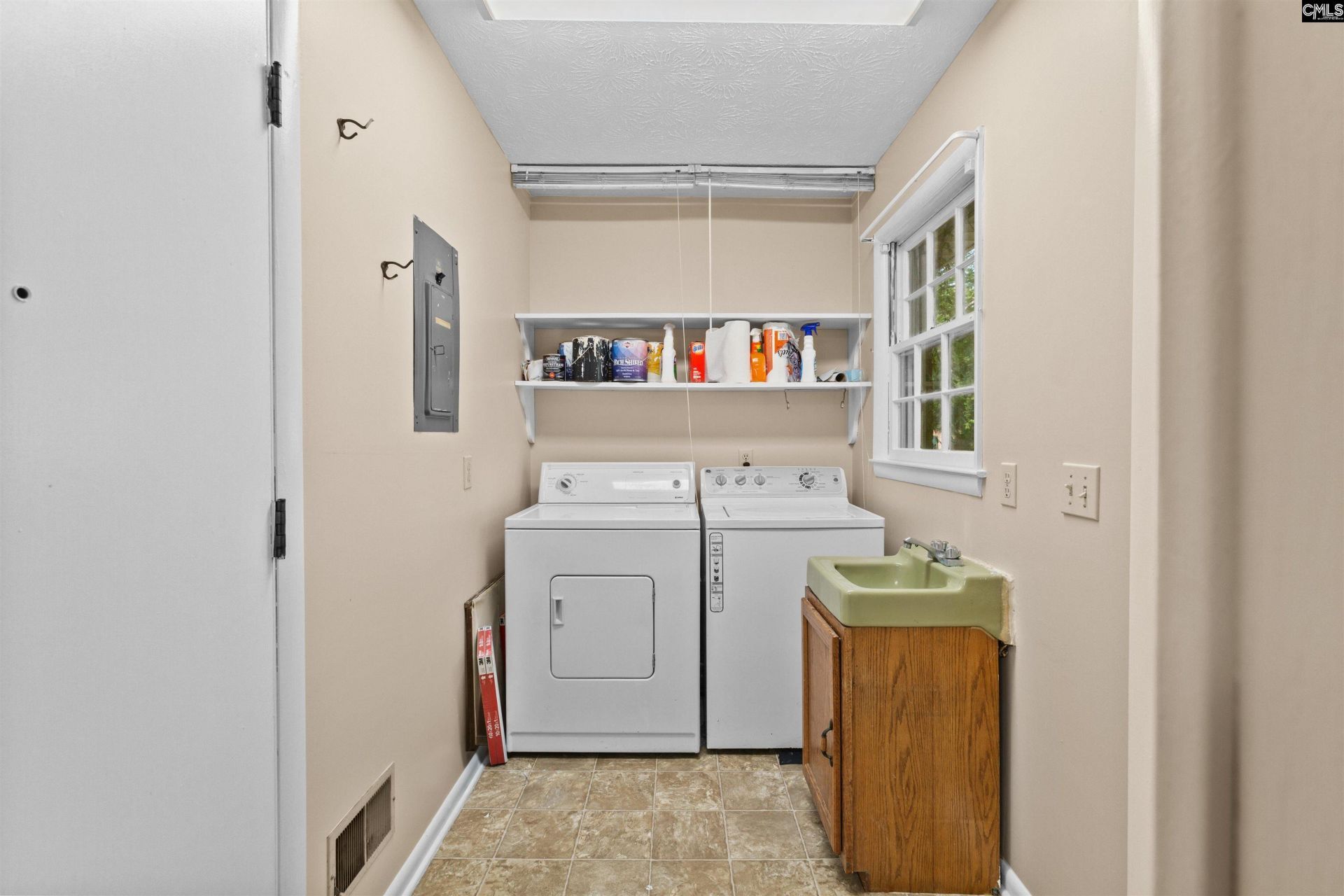 1757 Saint Matthews Road  Photo 10