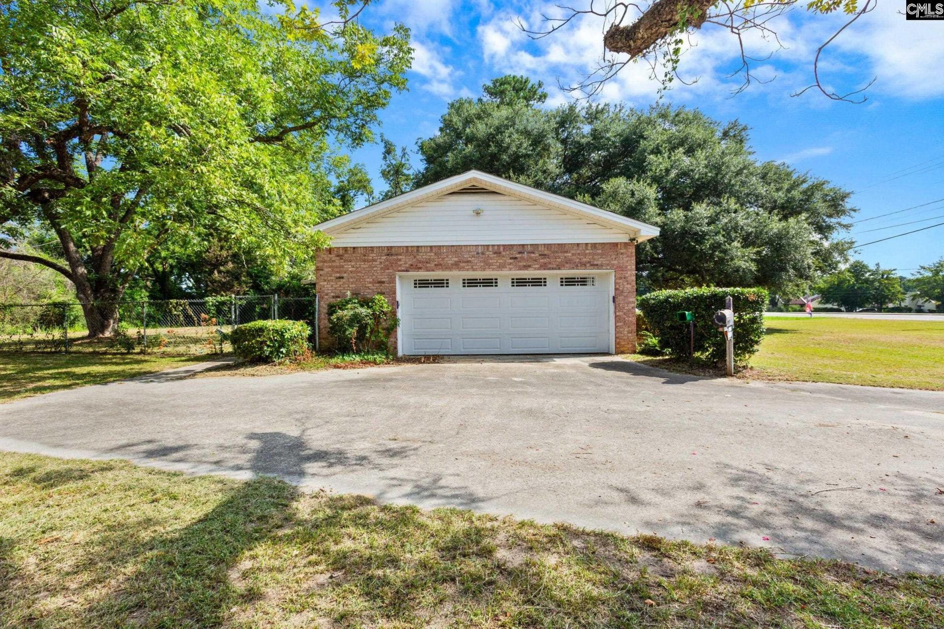 1757 Saint Matthews Road  Photo 4