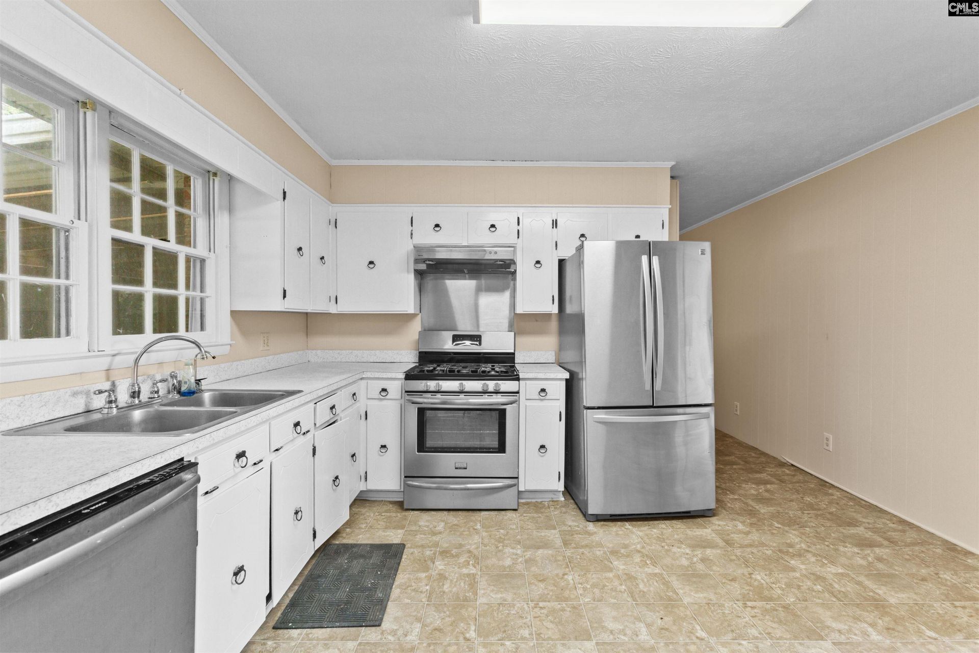 1757 Saint Matthews Road  Photo 9