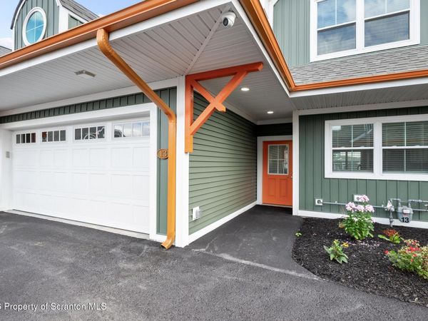 13 Dunbar Way , Old Forge, PA 18518