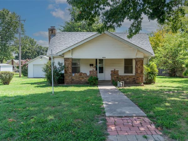 2812 W 37th Place , Tulsa, OK 74107