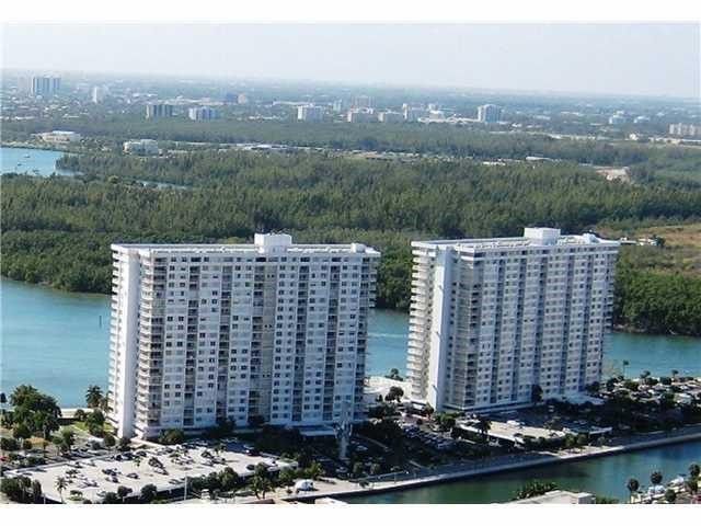 500 Bayview Drive, Unit 817, Sunny Isles Beach, FL 33160 Photo