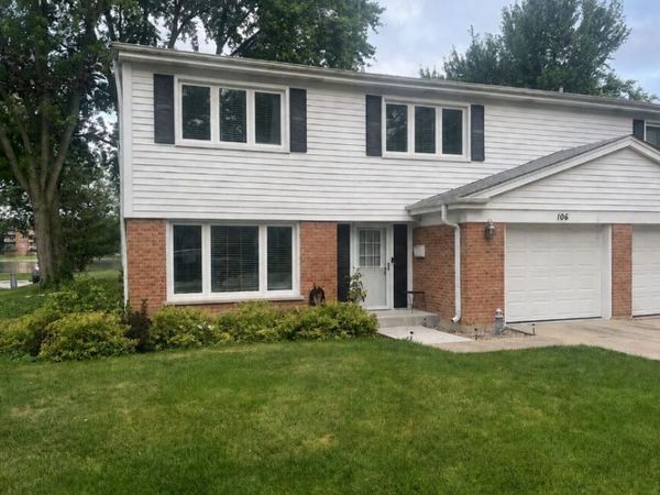 106 N Regency Drive E, Arlington Heights, IL 60004