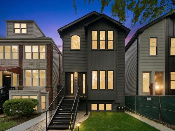 3644 W Cornelia Avenue , Unit 1, Chicago, IL 60618
