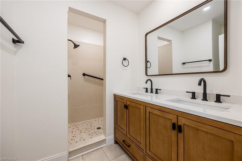 11674 Pointe Circle Dr , Fort Myers, FL 33908 Photo