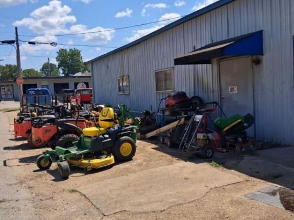 209 N Lafayette , Doniphan, MO 63935