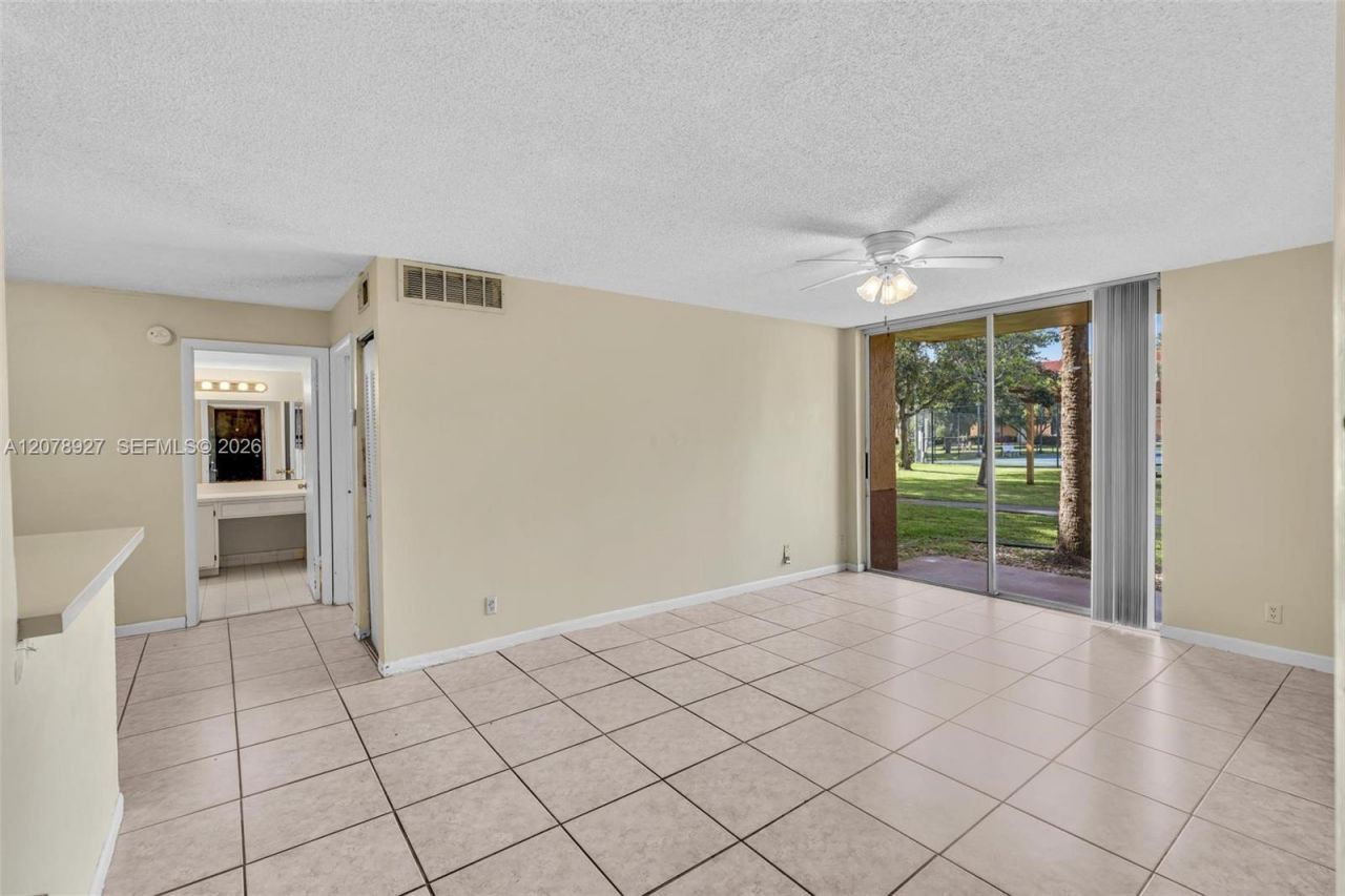 10765 Cleary Blvd, Unit 104, Plantation, FL 33324 Photo