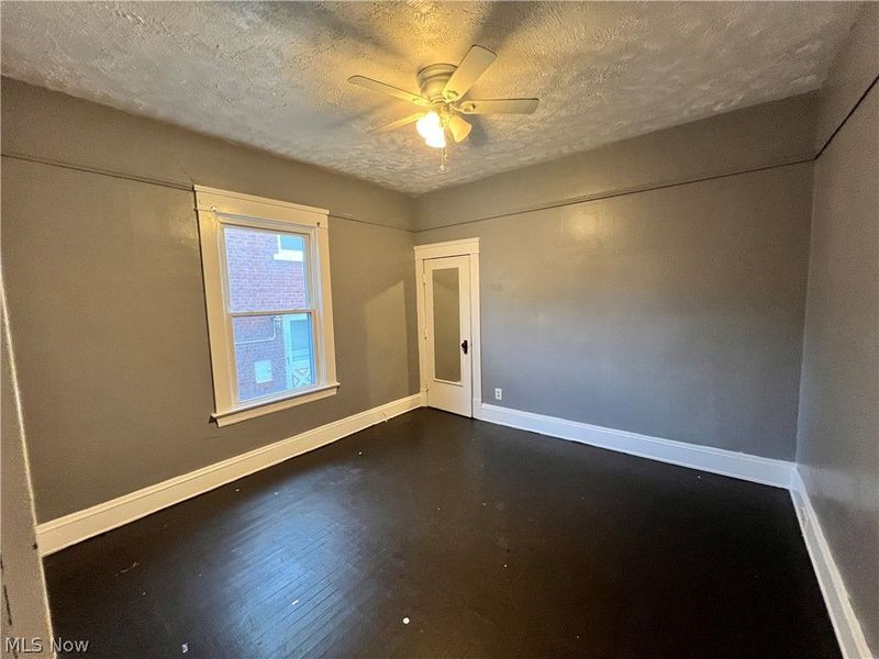 1910 Mayview Avenue, Cleveland, OH 44109 Photo 10