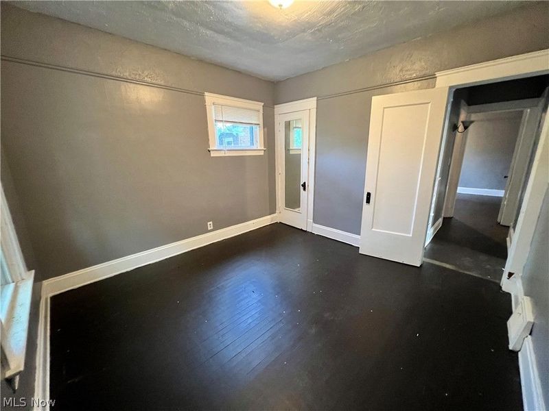 1910 Mayview Avenue, Cleveland, OH 44109 Photo 11