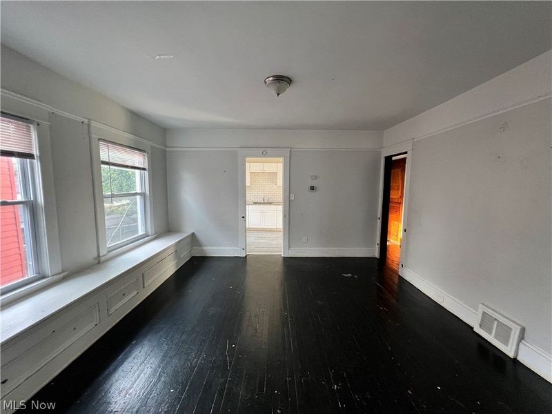 1910 Mayview Avenue, Cleveland, OH 44109 Photo 23
