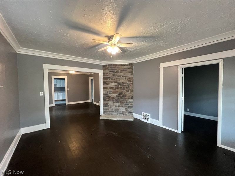 1910 Mayview Avenue, Cleveland, OH 44109 Photo 5