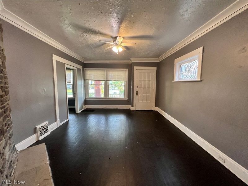 1910 Mayview Avenue, Cleveland, OH 44109 Photo 8