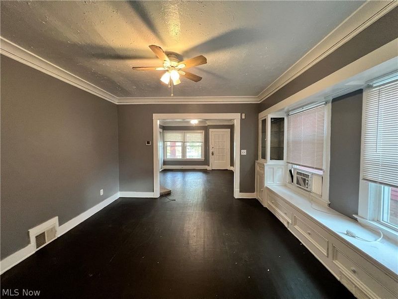1910 Mayview Avenue, Cleveland, OH 44109 Photo 9