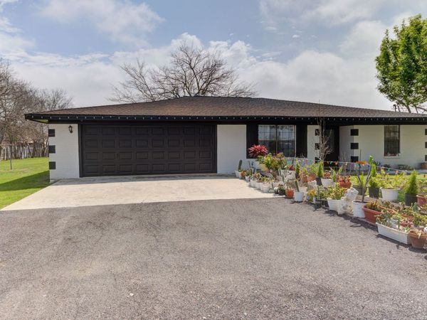 2911 MORNINGSIDE DR, New Braunfels, TX 78130